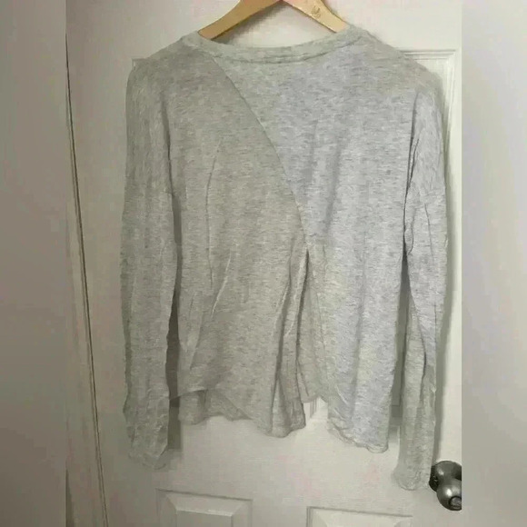 Queen of Hearts long sleeve open back top size 8 womens shirt - Picture 2 of 4